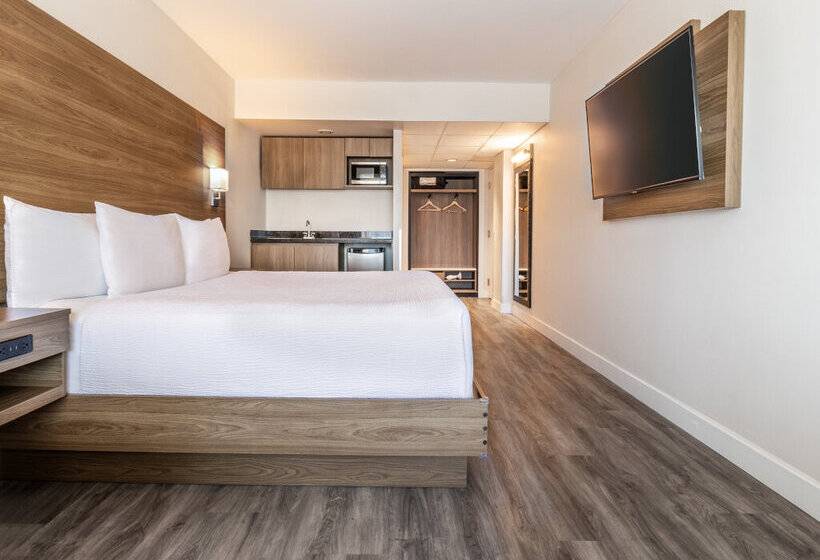 Atrium Hotel Vancouver