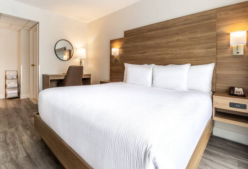 Atrium Hotel Vancouver