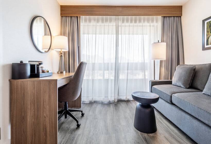 Atrium Hotel Vancouver