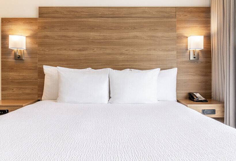 Atrium Hotel Vancouver