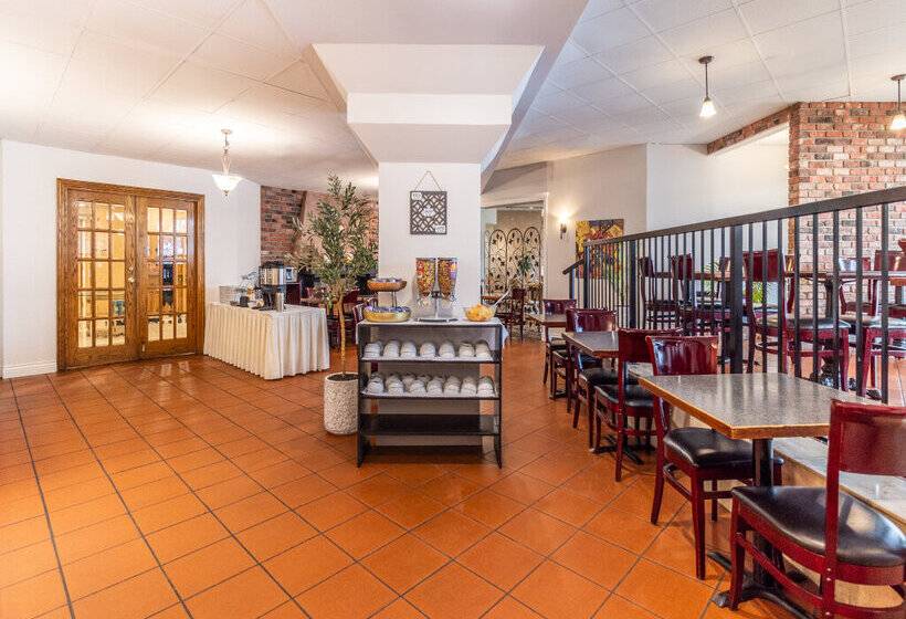 Atrium Hotel Vancouver