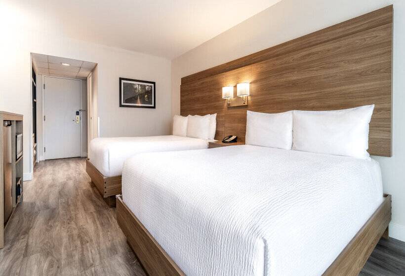 Atrium Hotel Vancouver