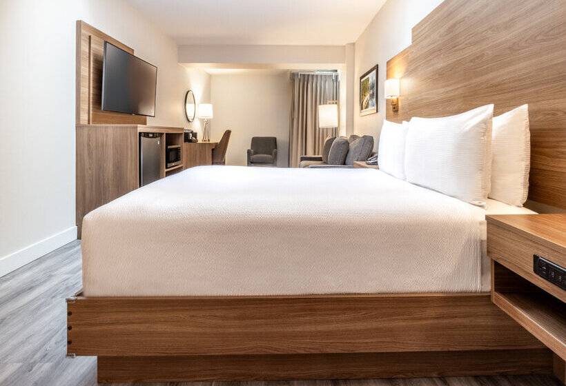 Atrium Hotel Vancouver