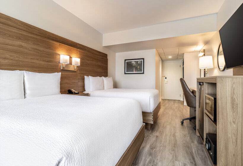 Atrium Hotel Vancouver