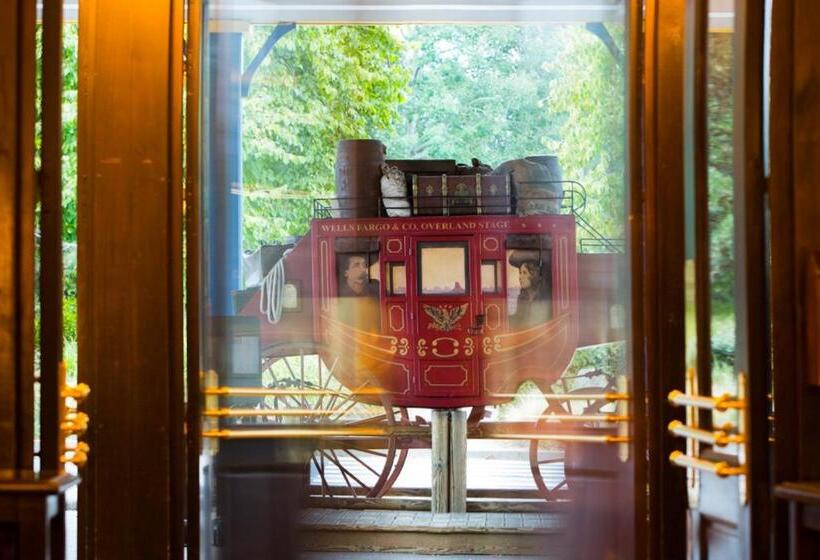 Disney Hotel Cheyenne