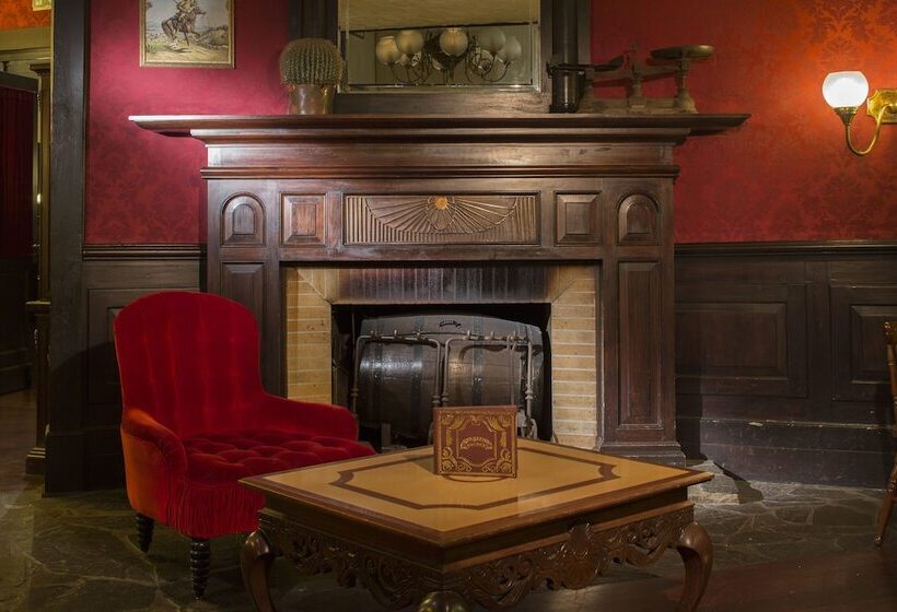 Disney Hotel Cheyenne