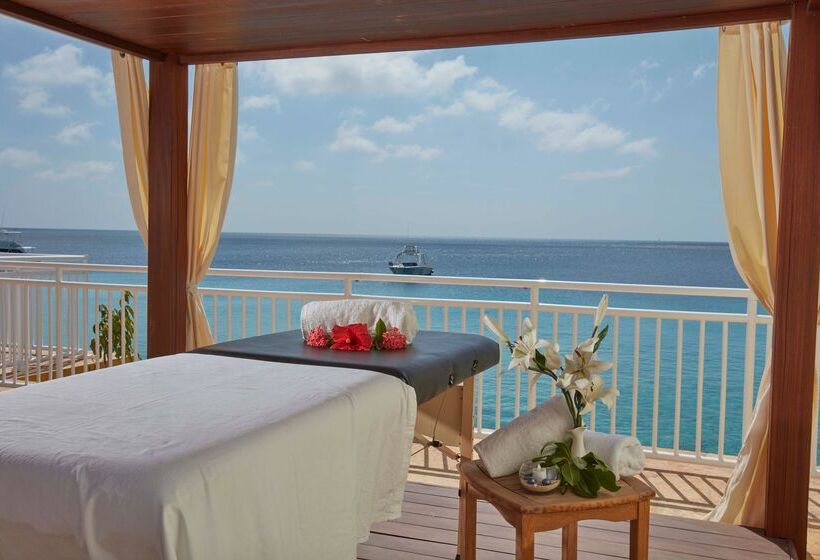 Divi Flamingo Beach Resort