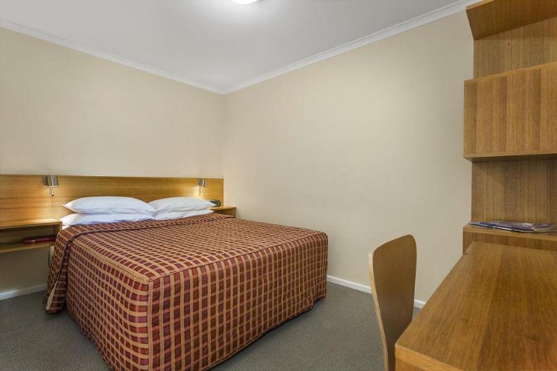 Elphin Serviced Apartments