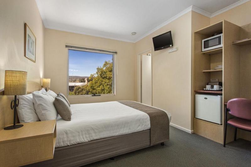 Elphin Serviced Apartments