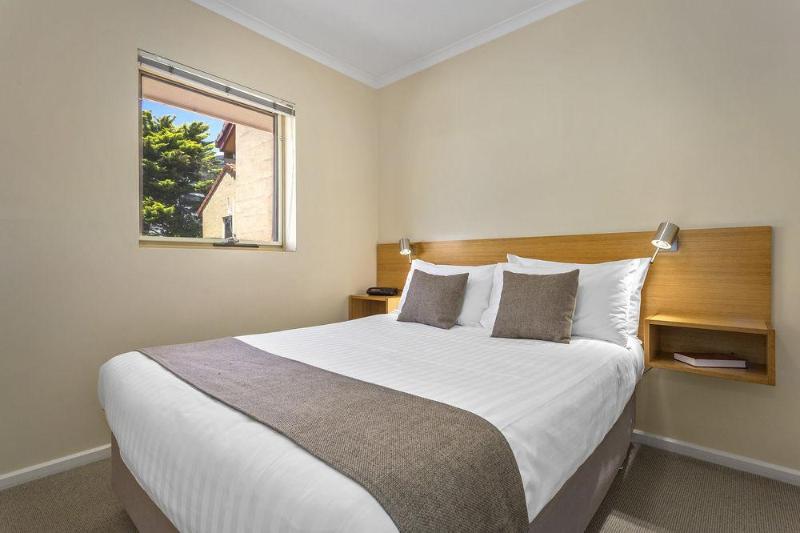 Elphin Serviced Apartments