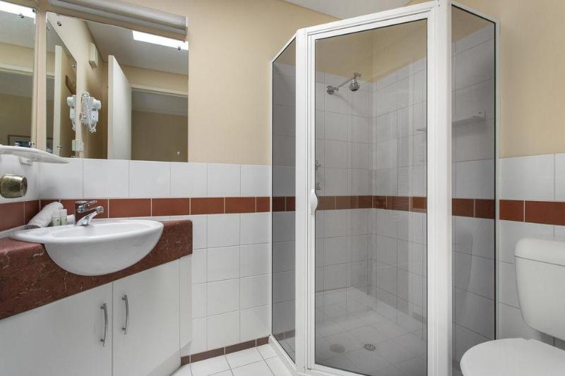 Elphin Serviced Apartments