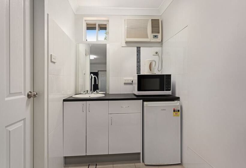 בית מלון כפרי Alabaster Motor Inn