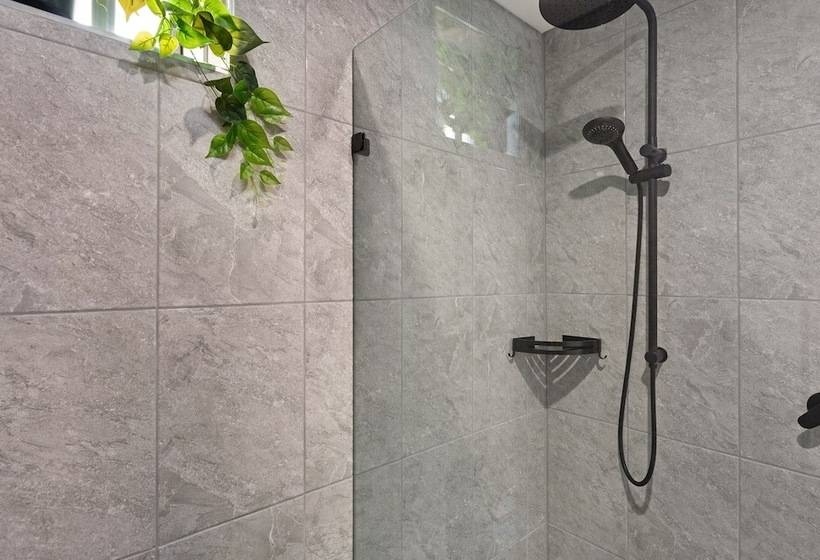 בית מלון כפרי Alabaster Motor Inn