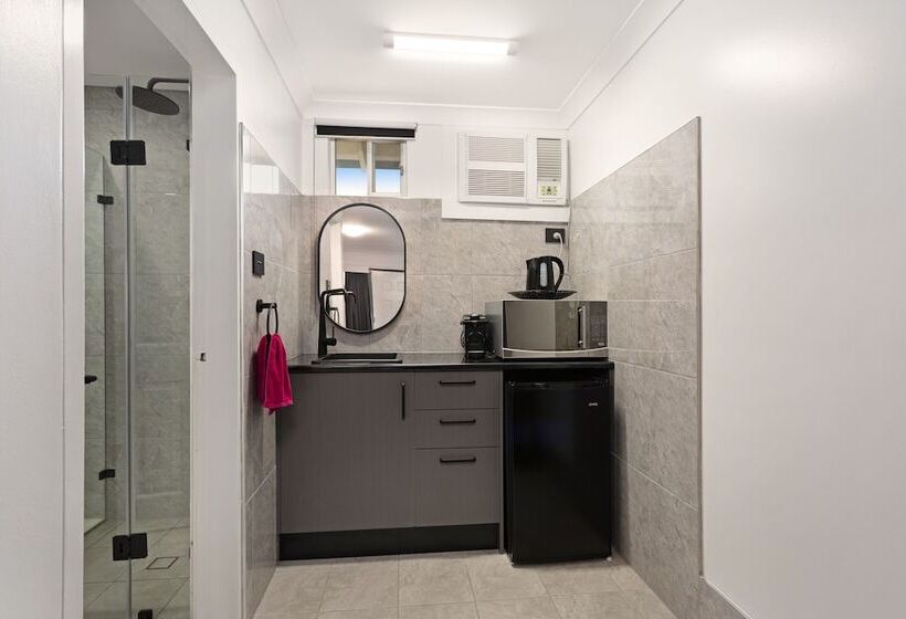 בית מלון כפרי Alabaster Motor Inn