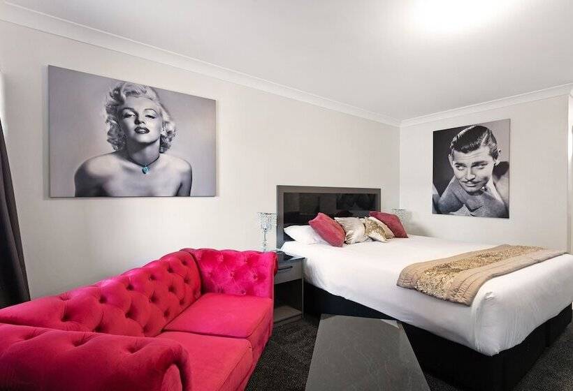 בית מלון כפרי Alabaster Motor Inn