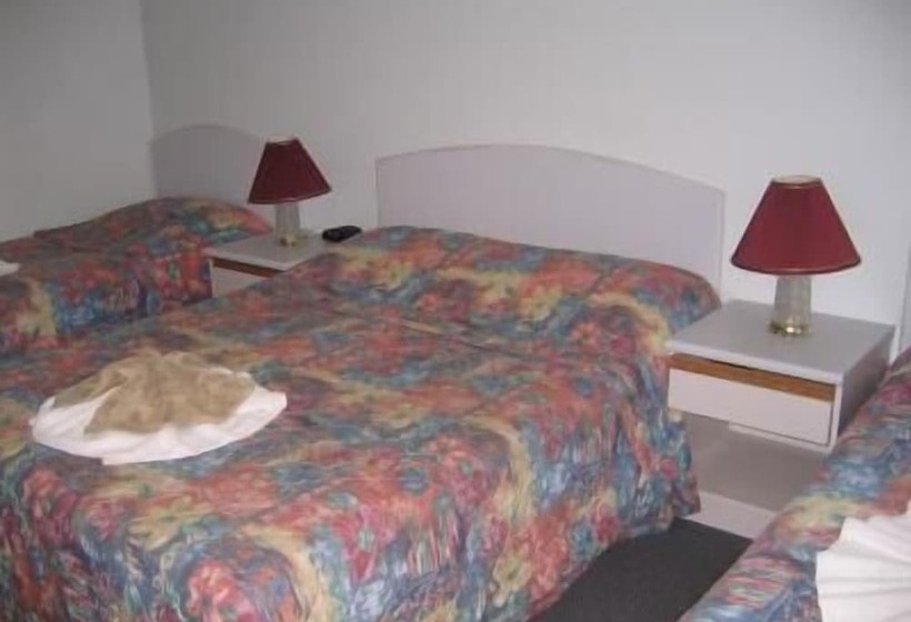 בית מלון כפרי Alabaster Motor Inn