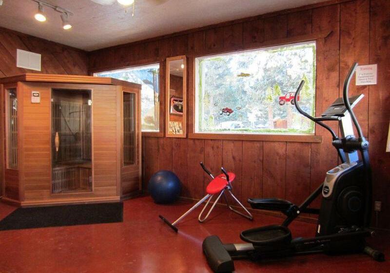 فندق Alpine Lodge Red River