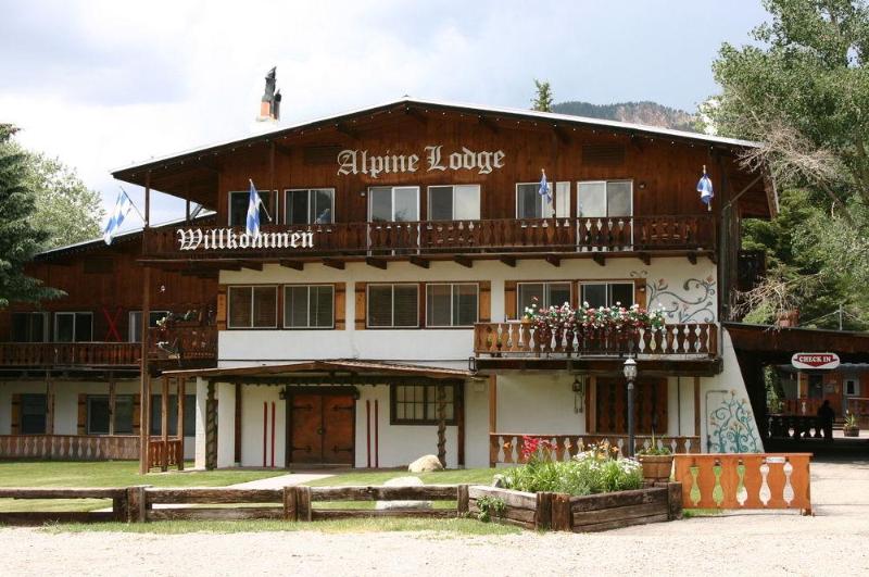 فندق Alpine Lodge Red River