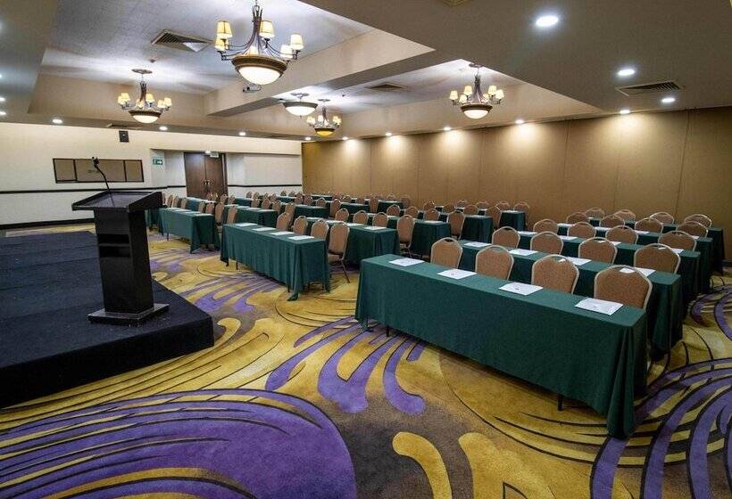 בית מלון כפרי Araiza Mexicali