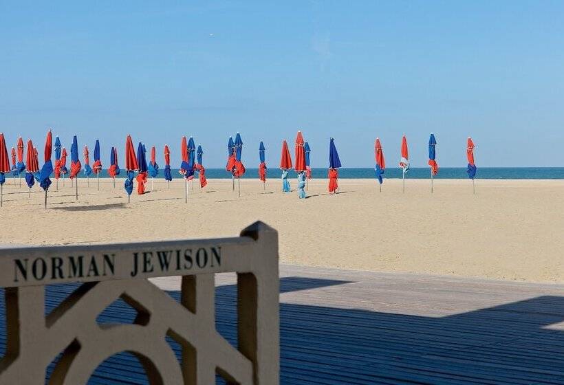 ホテル Barriere Le Royal Deauville