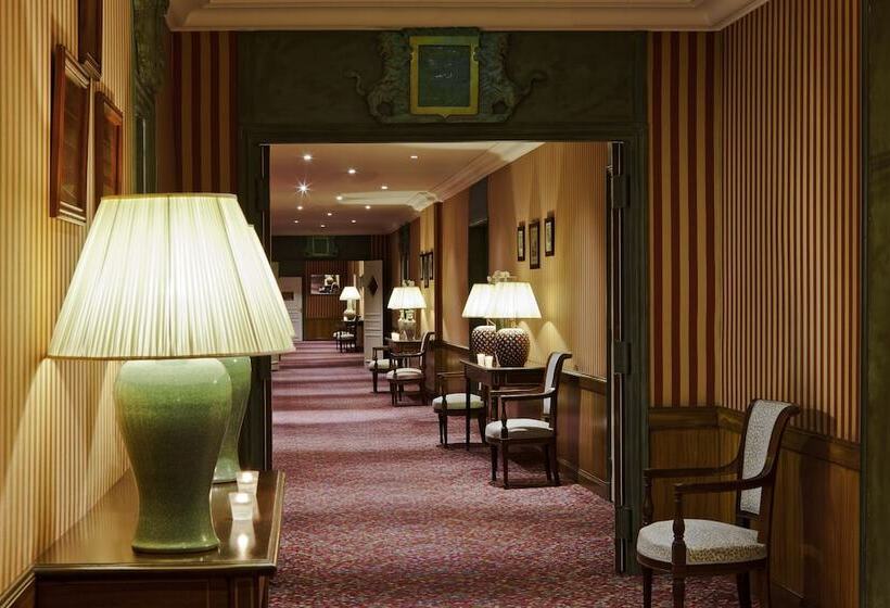 ホテル Barriere Le Royal Deauville