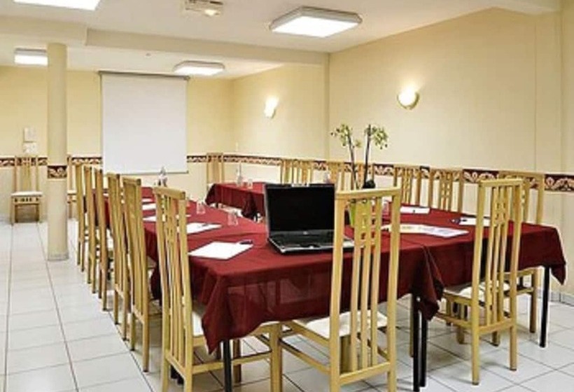 בית מלון כפרי Beau Rivage