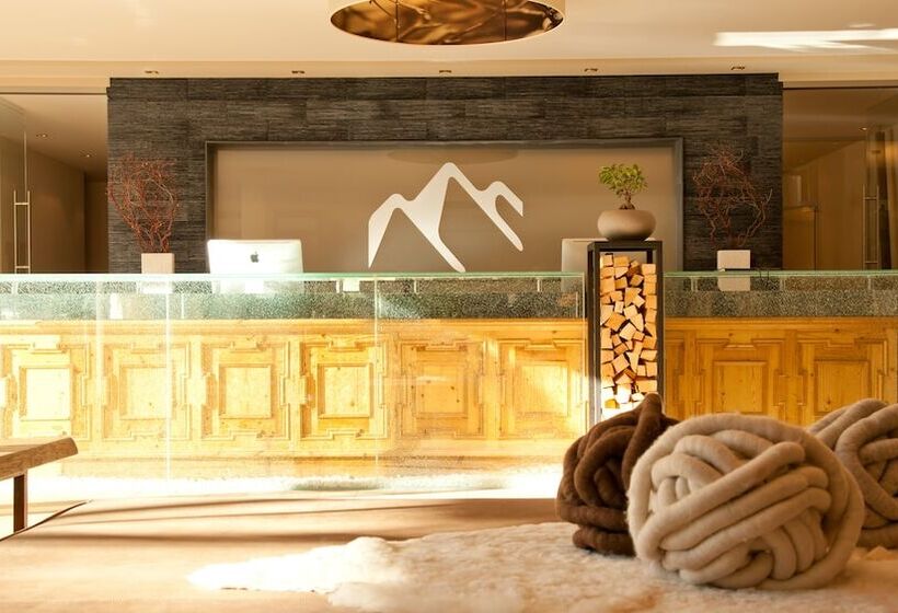 هتل Bergland Design  Und Wellness