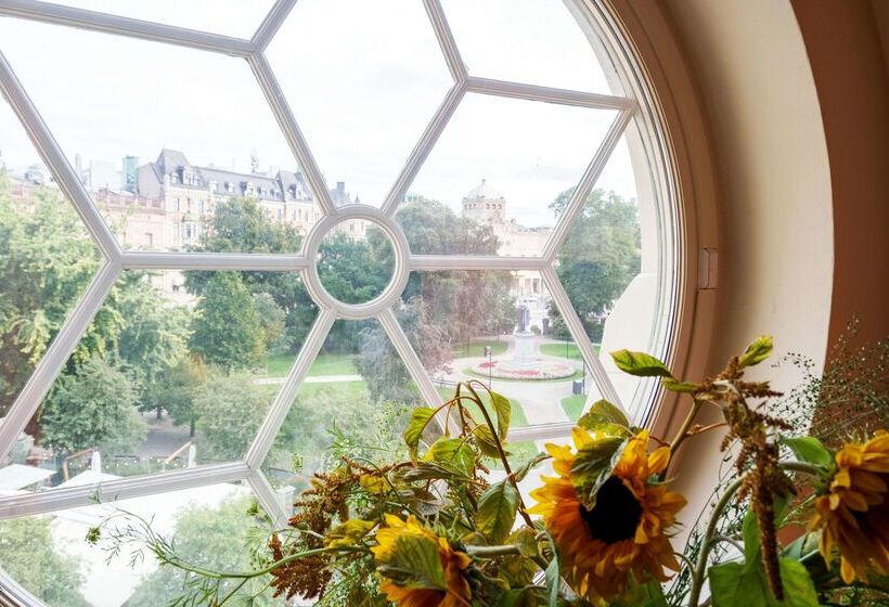 Berns, Historical Boutique Hotel & House Of Entertainment Since 1863