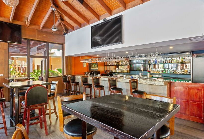 فندق Best Western Plus Belize Biltmore Plaza