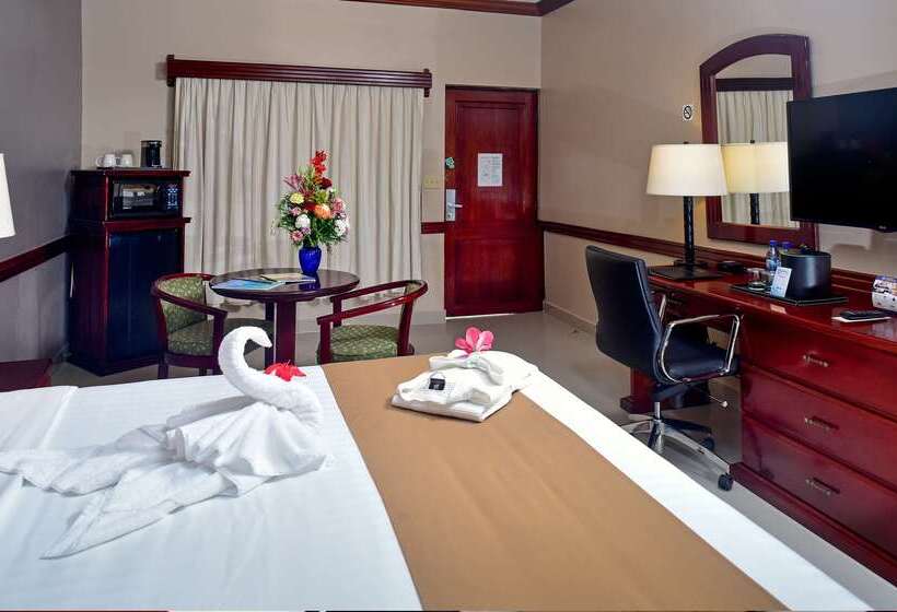 فندق Best Western Plus Belize Biltmore Plaza