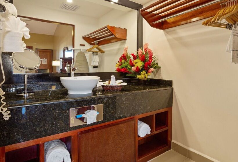 فندق Best Western Plus Belize Biltmore Plaza