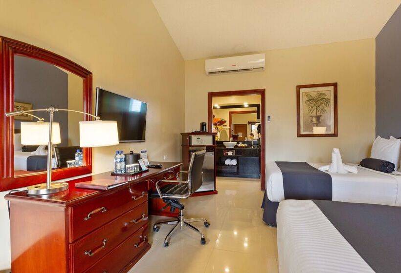 فندق Best Western Plus Belize Biltmore Plaza