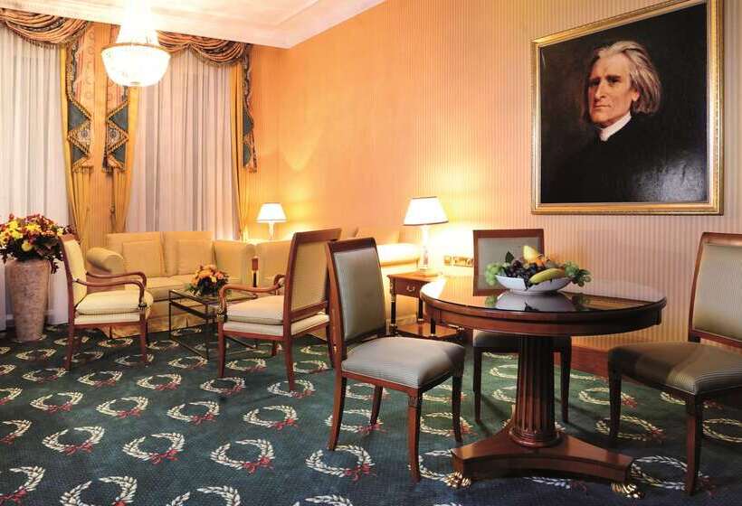 Best Western Premier Grand Hotel Russischer Hof