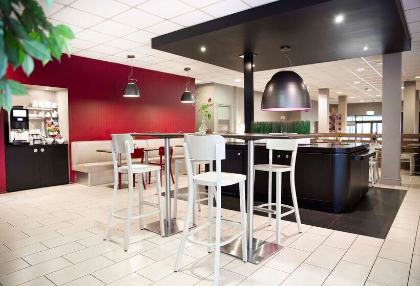 ホテル Campanile  Swindon