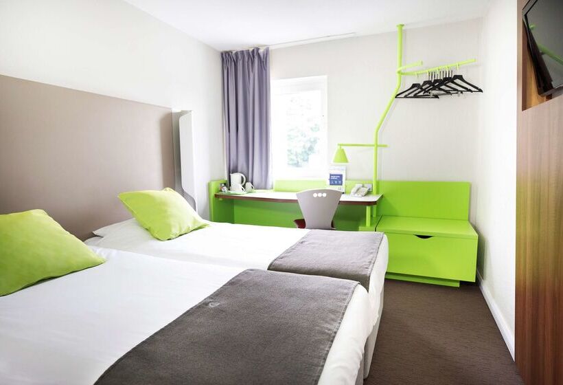 ホテル Campanile  Swindon