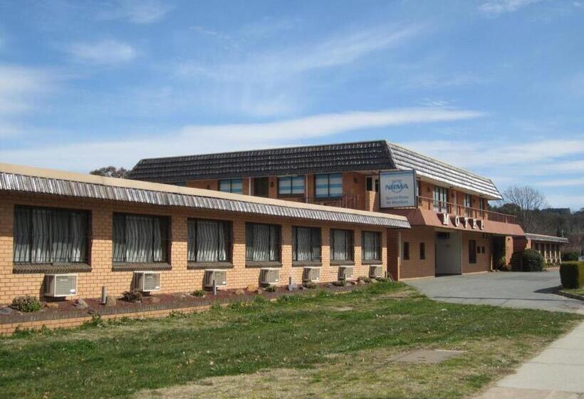 בית מלון כפרי Canberra Lyneham Motor Inn