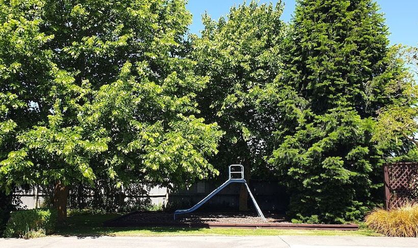 호텔 Commodore Motor Lodge