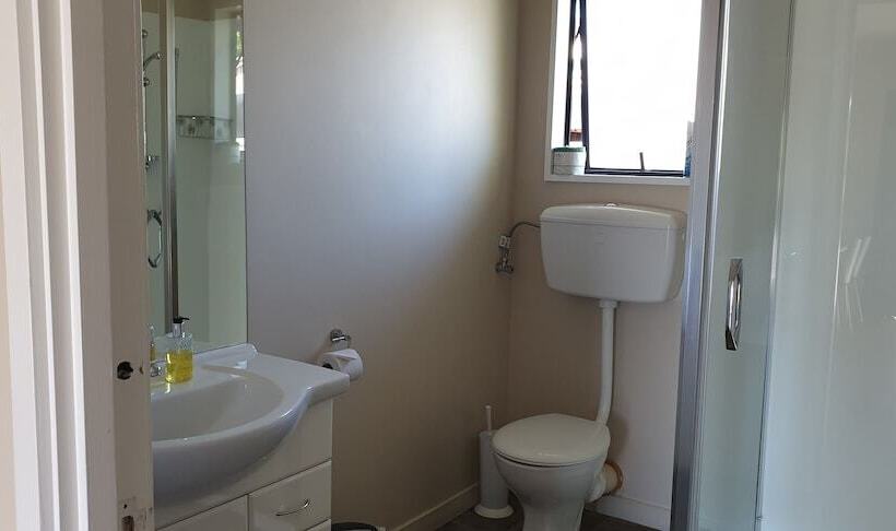 호텔 Commodore Motor Lodge