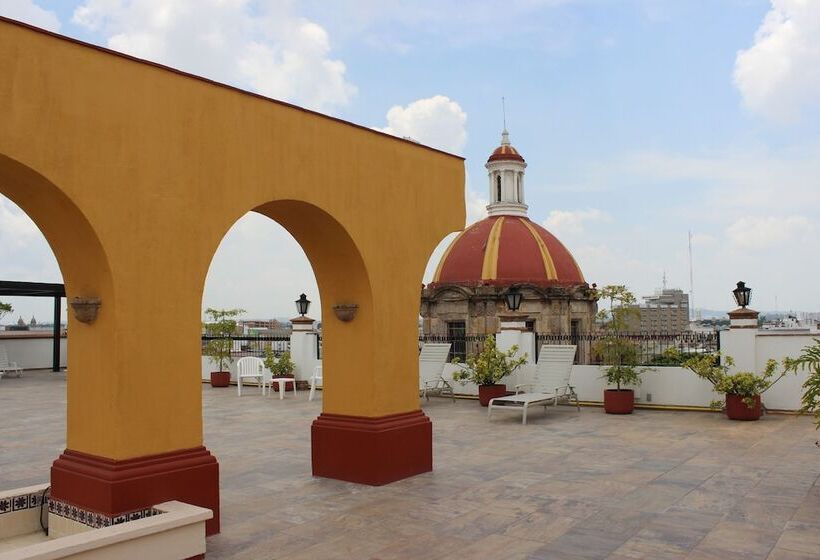 Отель De Mendoza