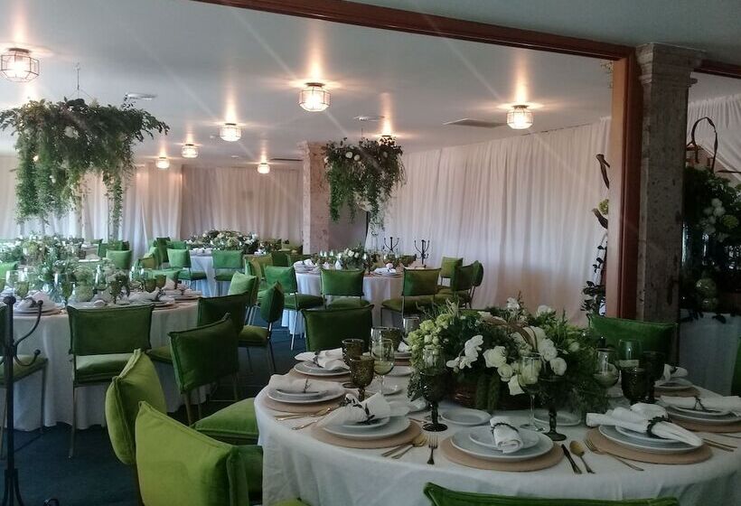 Отель De Mendoza