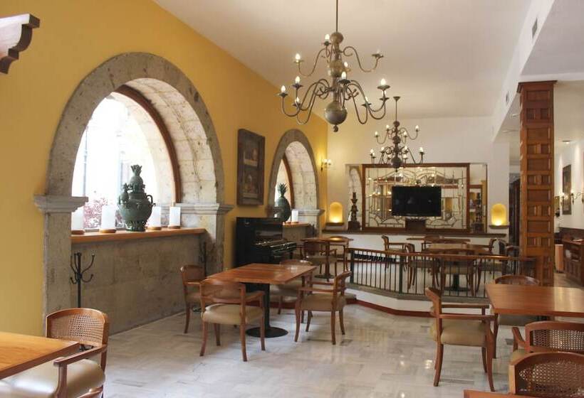 Отель De Mendoza