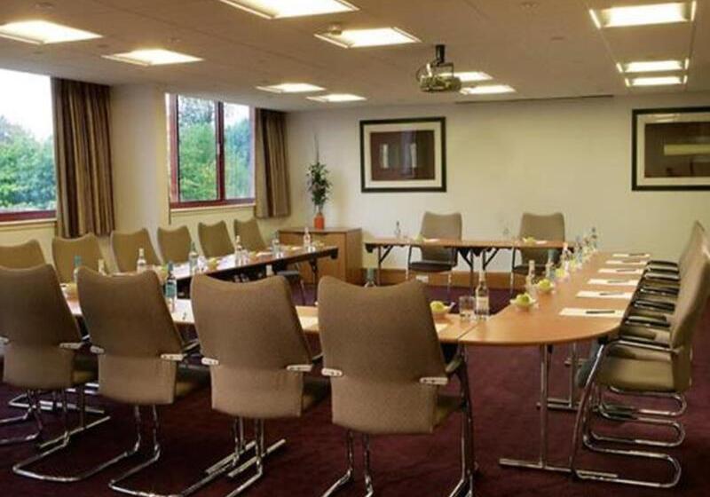 Delta Hotels By Marriott Swindon