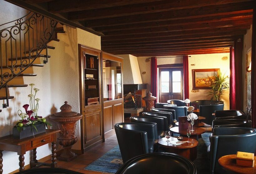 Отель Domaine De Chateauvieux