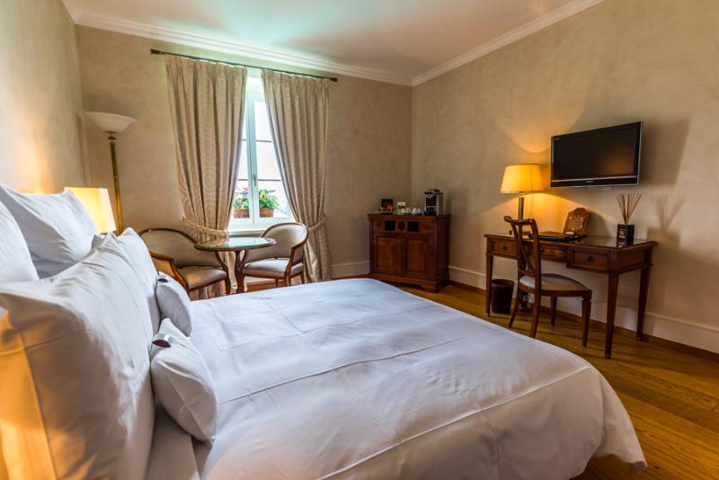 Отель Domaine De Chateauvieux