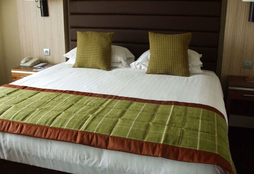 酒店 Glasgow Westerwood Spa & Golf Resort