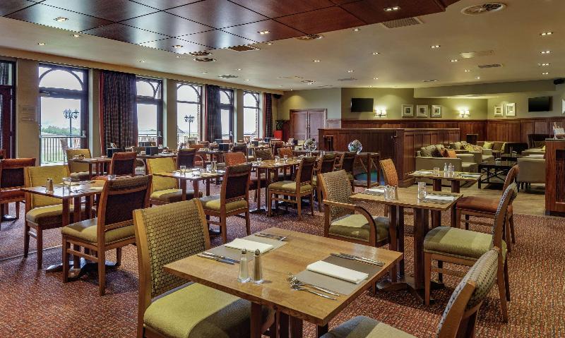 فندق Glasgow Westerwood Spa & Golf Resort