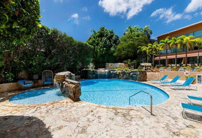 هتل Doubletree By Hilton San Juan