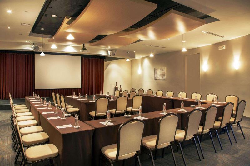 فندق Doubletree By Hilton San Juan