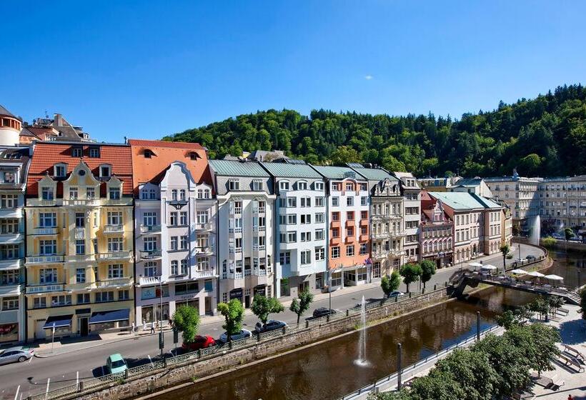 ホテル Dvorak Spa & Wellness