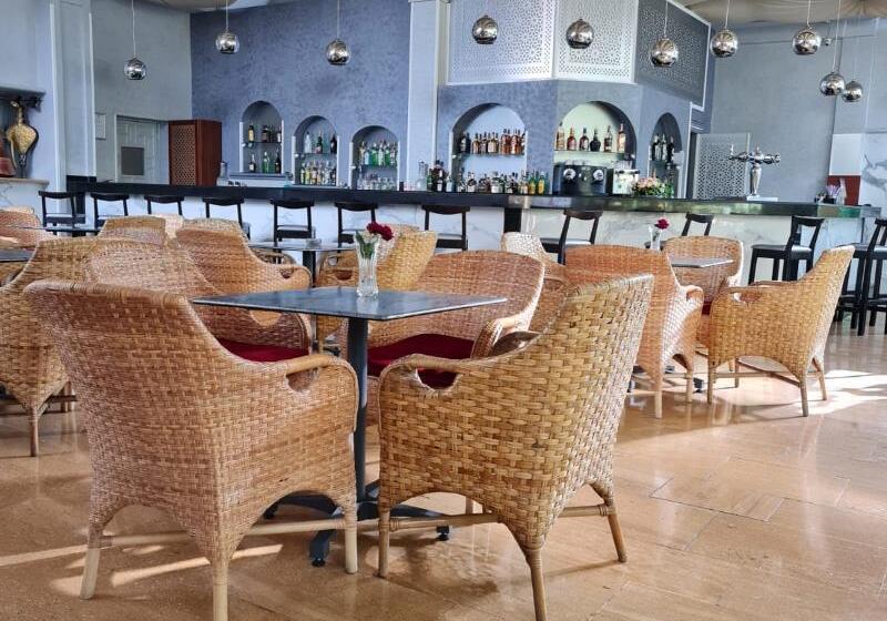 فندق El Oumnia Puerto & Spa